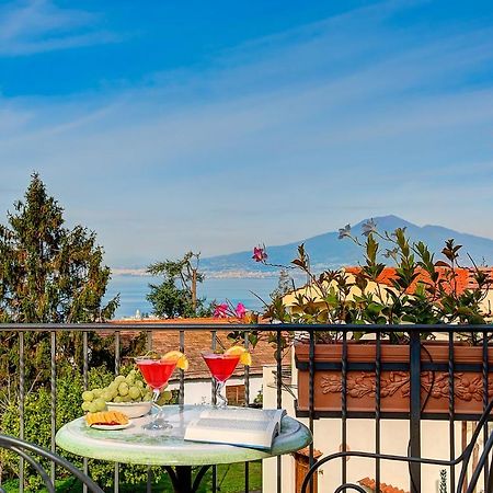 Casa Vacanze Villa Antonella By Gocce Vico Equense Bagian luar foto